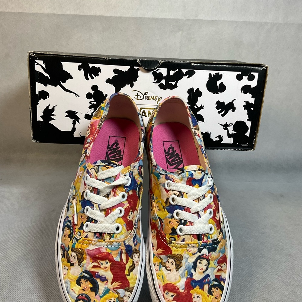 VANS DISNEY Princess Lace Up Sneakers Size-7